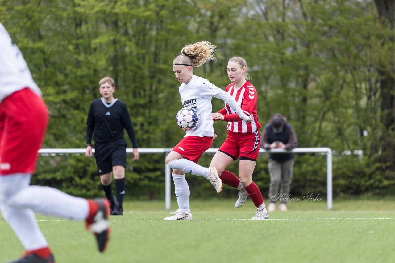 Bild 226 - wBJ SV Wahlstedt - TuS Tensfeld : Ergebnis: 0:0